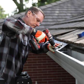 Gutter installation service